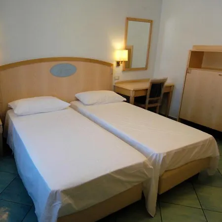 Guest house Venustas Park Hotel *
